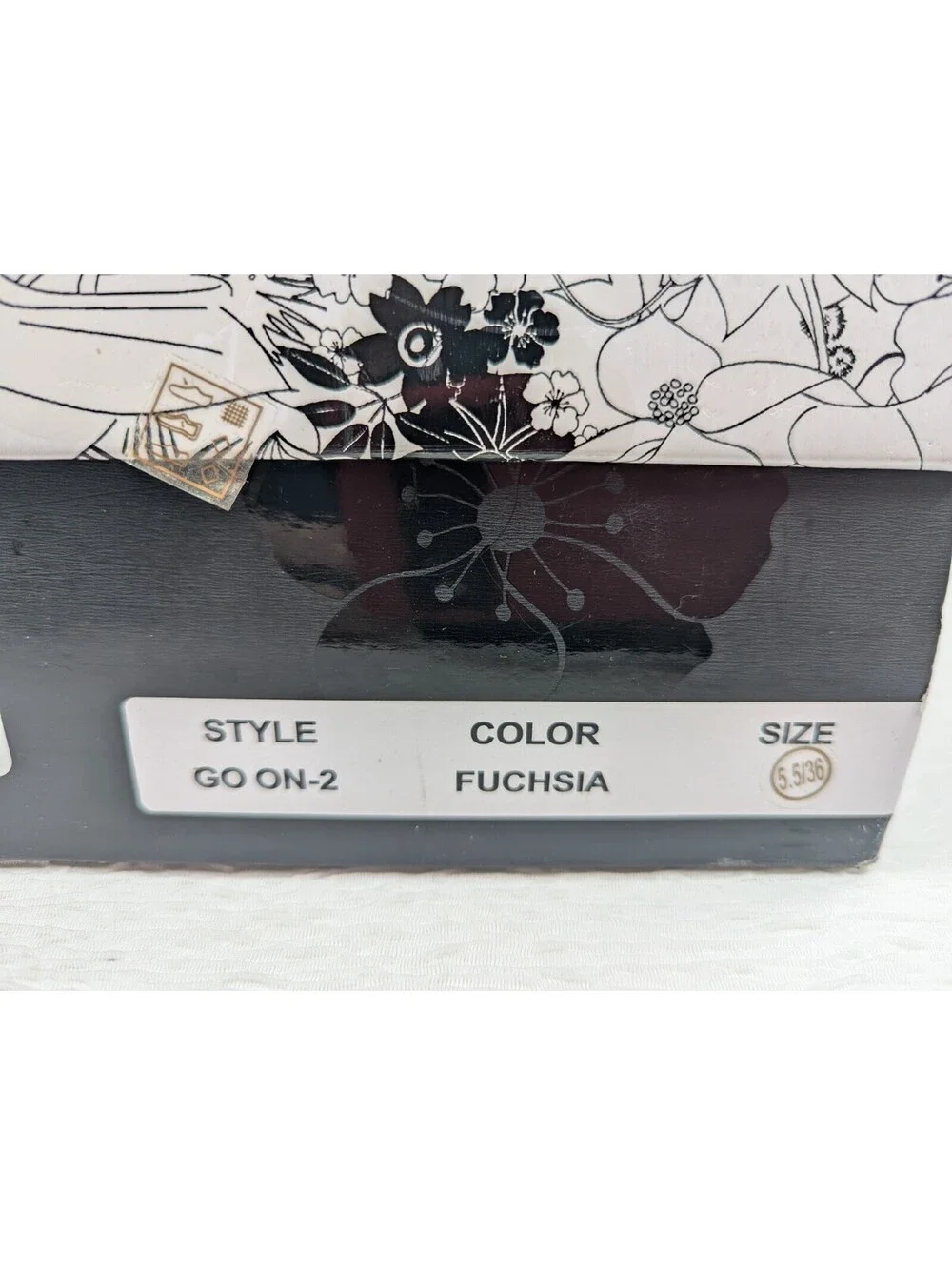 CL by Laundry - Go On 2 - Women's - Block Heels / Platform Sandals - Size 5.5